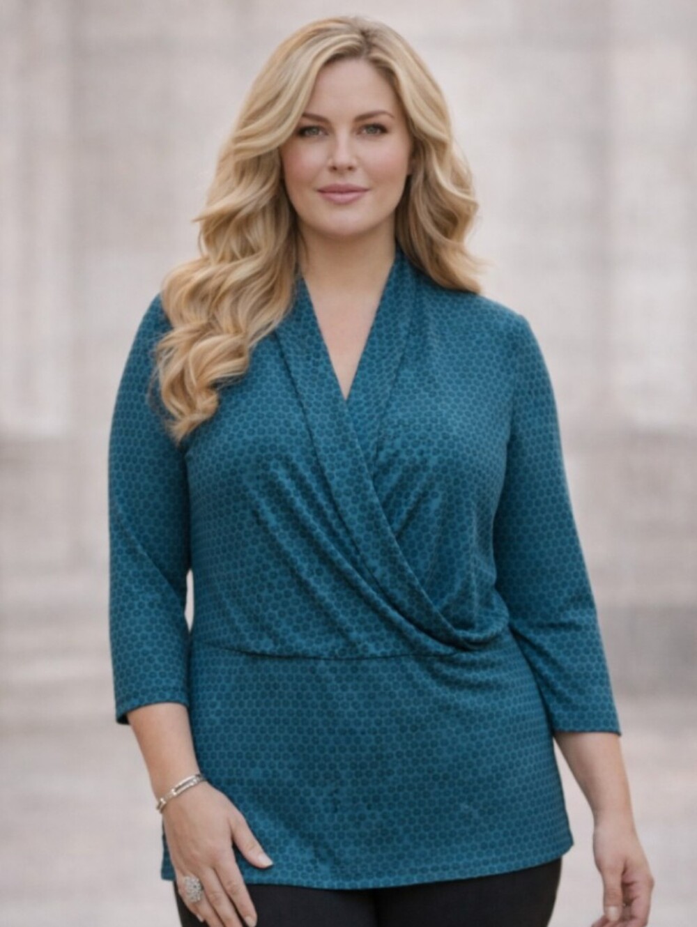 Vince Camuto Draped Geometric Print Blouse size 3X. Gorgeous!